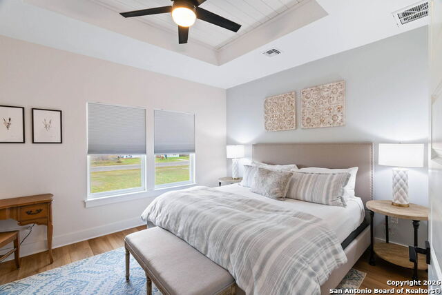 Image 15 of 30 For 1529 S Live Oak St