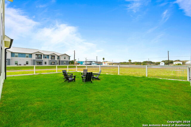 Image 29 of 30 For 1529 S Live Oak St