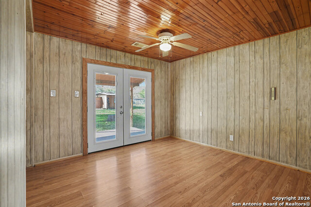 Image 10 of 38 For 746-728 Robin Nest