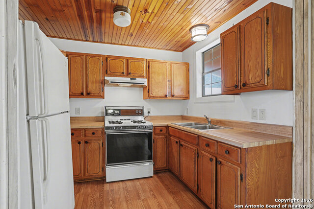 Image 12 of 38 For 746-728 Robin Nest