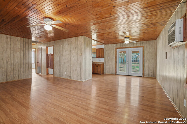 Image 9 of 38 For 746-728 Robin Nest