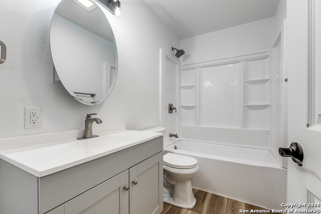 Image 19 of 25 For 6723 Tupper Ave