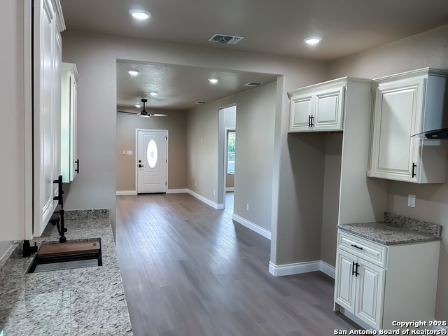 Image 8 of 17 For 1114 Pasadena St