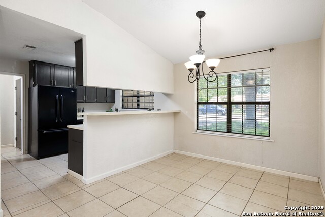 Listing photo id 2 for 953 Lazy Trail