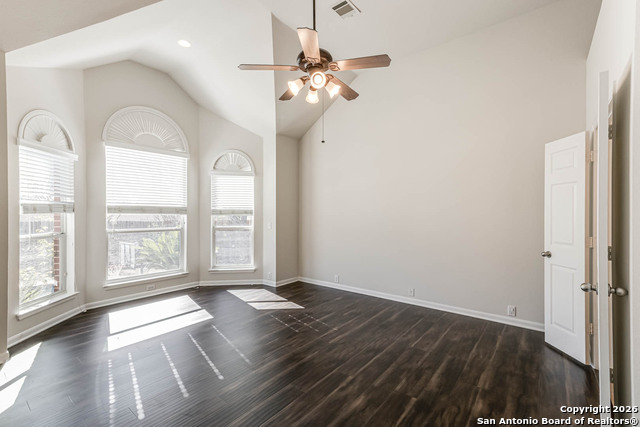 Image 19 of 45 For 922 Desert Bluff