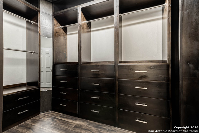 Image 23 of 45 For 922 Desert Bluff