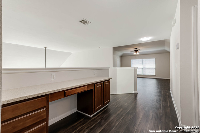 Image 27 of 45 For 922 Desert Bluff