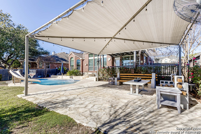 Image 39 of 45 For 922 Desert Bluff