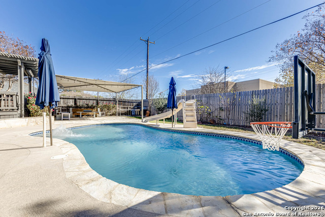 Image 41 of 45 For 922 Desert Bluff