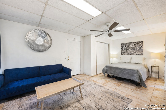 Listing photo id 25 for 1035 Shook  