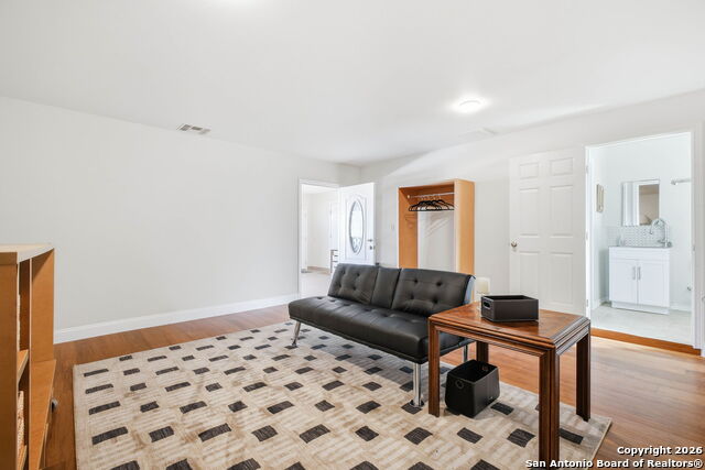 Image 23 of 29 For 7535 Linkside