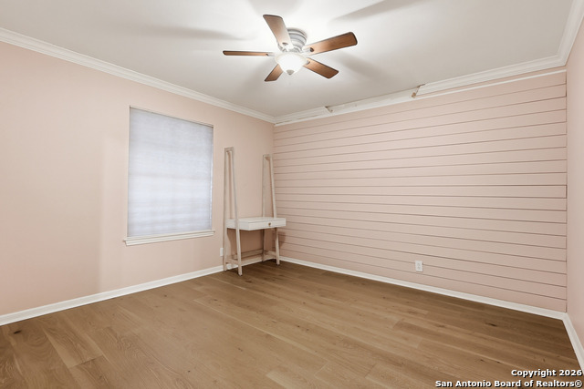 Listing photo id 30 for 8619 Seaton  