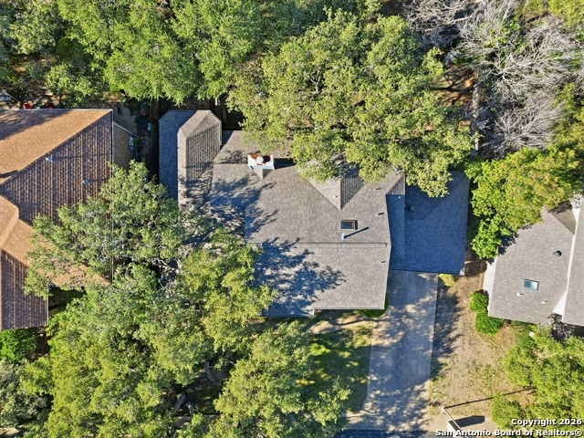 Listing photo id 2 for 8619 Seaton  