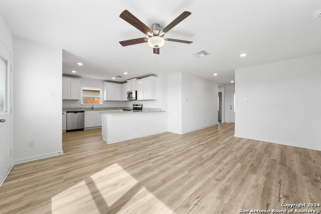 Image 9 of 32 For 16056 Imes Way