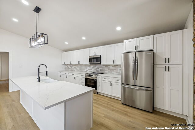 Image 13 of 39 For 726 Coronet  