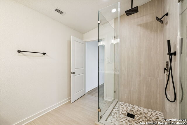 Image 19 of 39 For 726 Coronet  