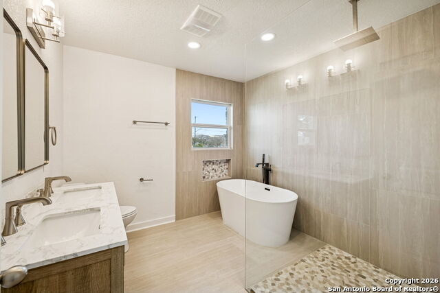 Image 22 of 39 For 726 Coronet  