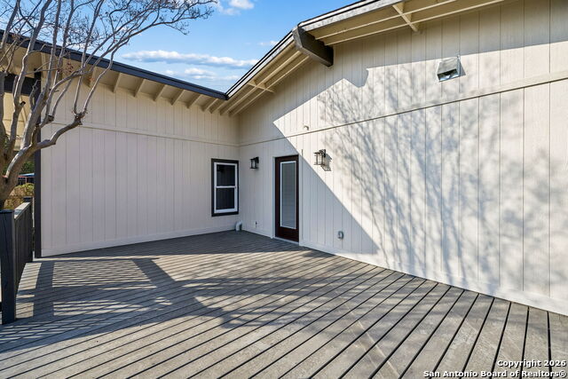 Image 32 of 39 For 726 Coronet  