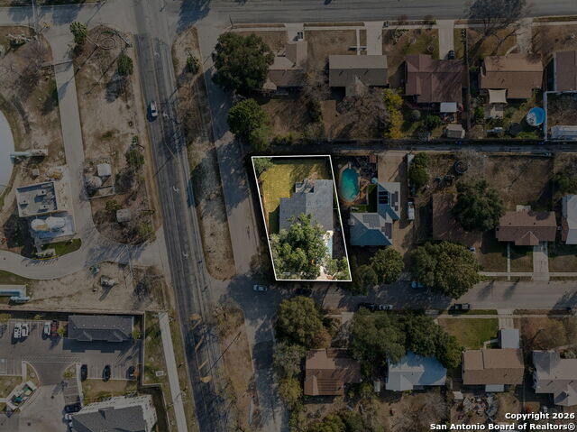 Image 37 of 39 For 726 Coronet  