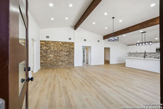 Image 4 of 39 For 726 Coronet  