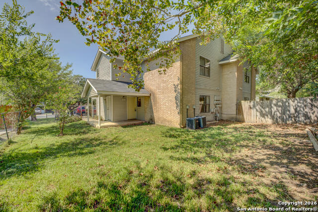 Image 15 of 15 For 7528 Windsor Oaks