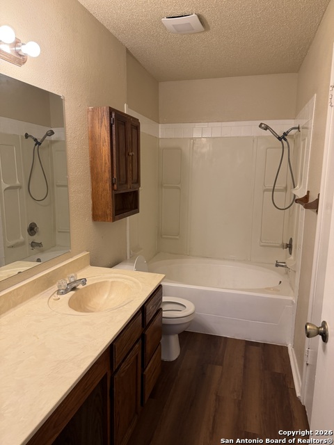 Image 8 of 12 For 9370 Village Lance