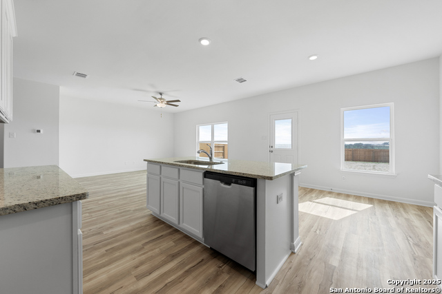 Image 11 of 33 For 16013 Cabana Drive