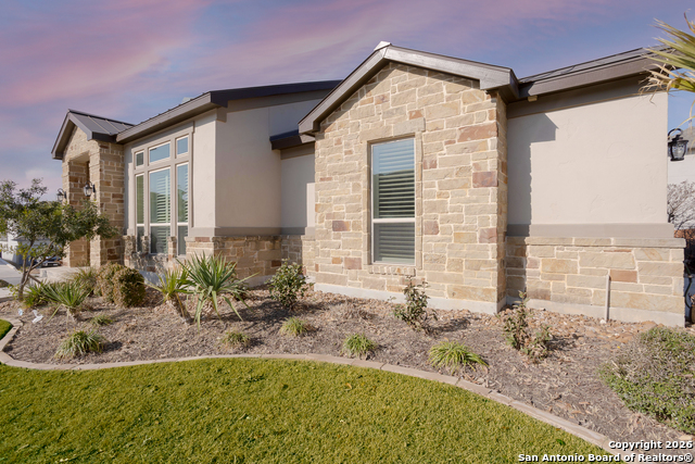 Image 4 of 50 For 21714 Rugged Hills