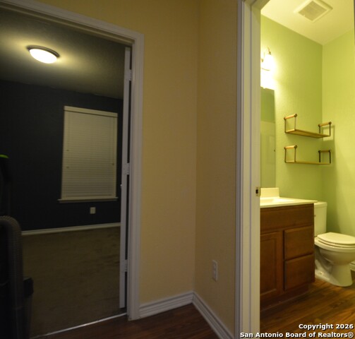 Image 2 of 20 For 1418 Bluejay Court