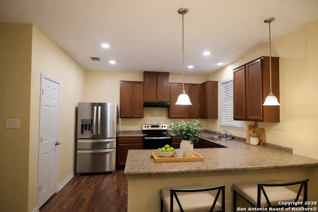 Image 4 of 20 For 1418 Bluejay Court