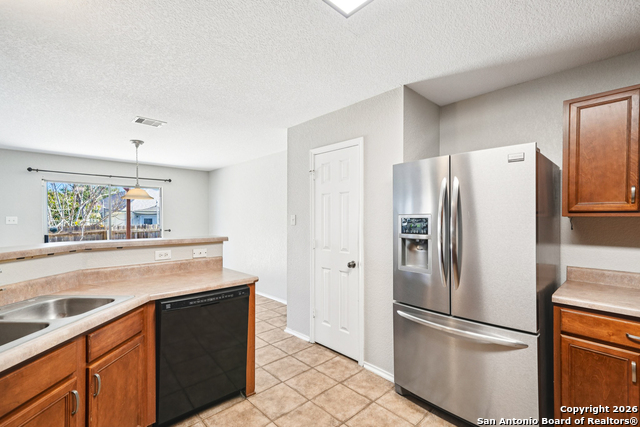 Image 21 of 36 For 2514 Booker Basin