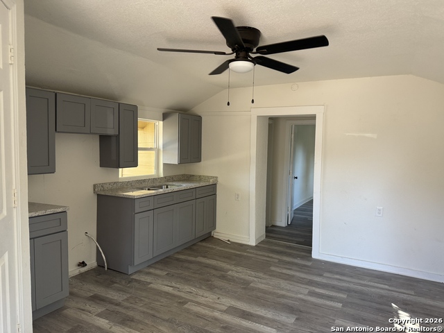 Image 2 of 7 For 419 Peabody  2