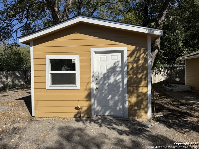 Details for 419 Peabody  3, San Antonio, TX 78211