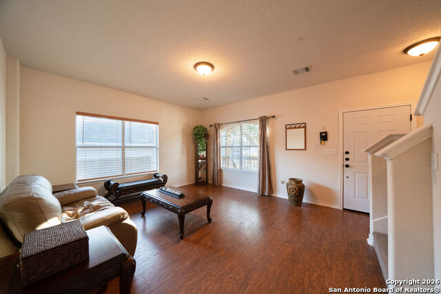 Image 4 of 30 For 14406 Barn Ct