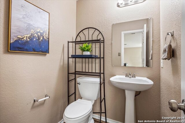 Listing photo id 24 for 9922 Amber Ledge