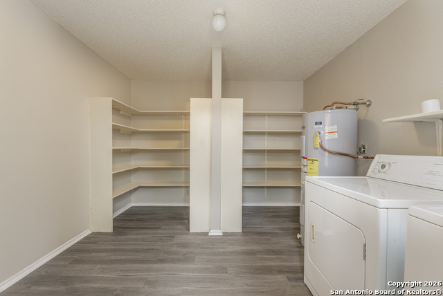 Image 27 of 31 For 1048 Sycamore