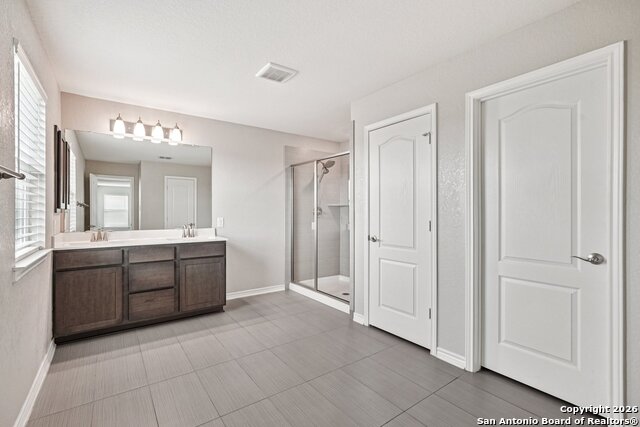 Image 27 of 45 For 11518 Turmoil Curve