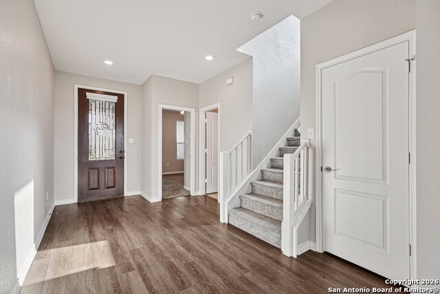 Image 4 of 45 For 11518 Turmoil Curve