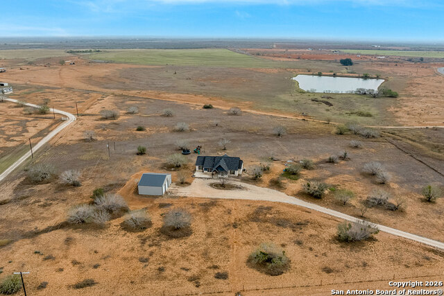 Listing photo id 8 for 8400 West Fm 140