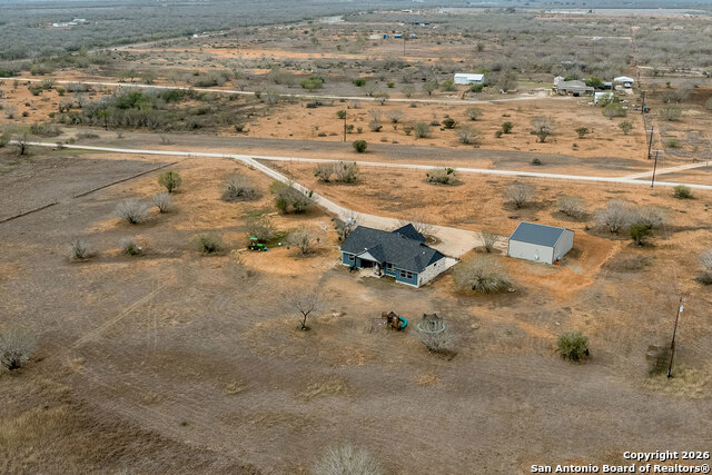 Listing photo id 14 for 8400 West Fm 140