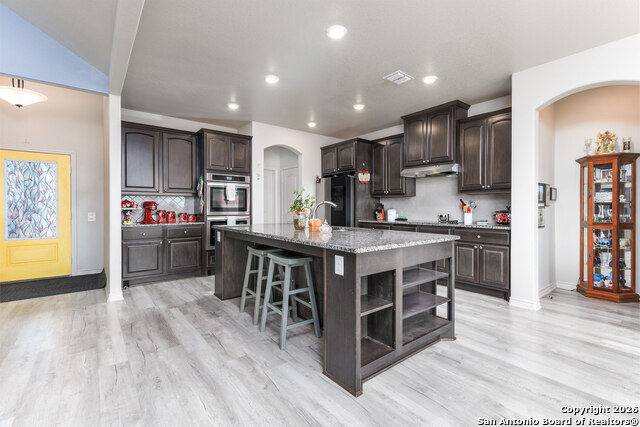 Listing photo id 18 for 8400 West Fm 140