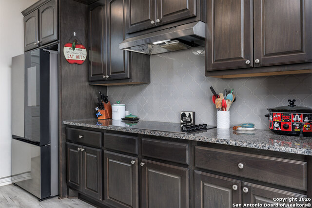 Listing photo id 21 for 8400 West Fm 140