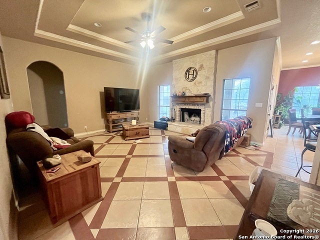 Image 11 of 35 For 438 Rosewood Dr