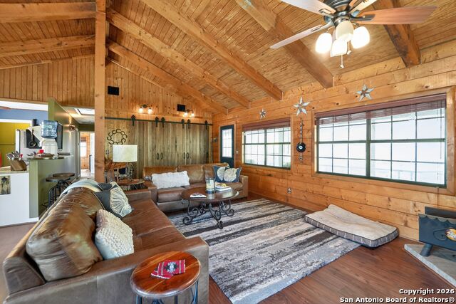 Image 18 of 35 For 648 Bluff Creek