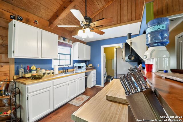 Image 22 of 35 For 648 Bluff Creek