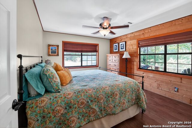 Image 29 of 35 For 648 Bluff Creek