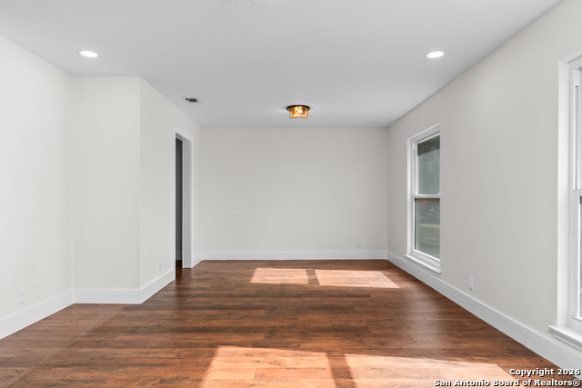 Image 10 of 22 For 14111 Exmoor St