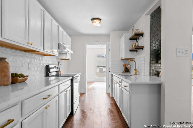 Image 9 of 22 For 14111 Exmoor St