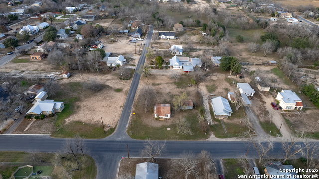 Image 20 of 26 For 910 15th St  