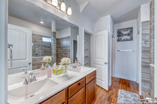 Image 15 of 34 For 15747 Selene Vw